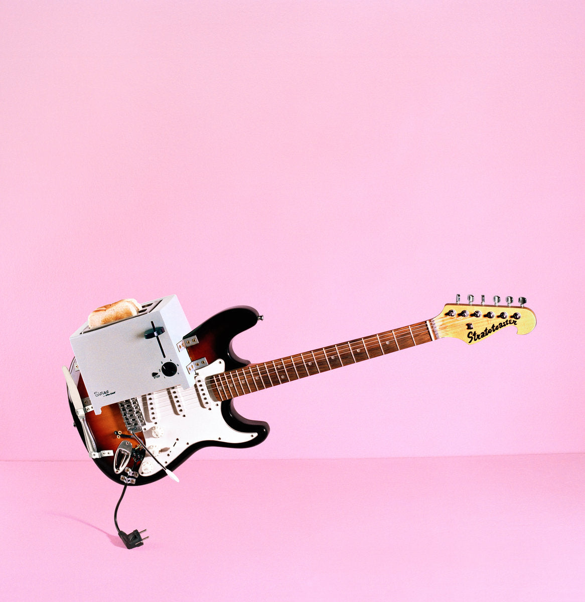 NUNOFYRBEESWAX -STRATOTOASTER